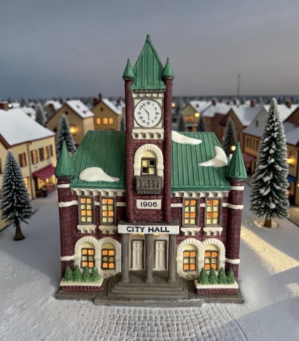 Vintage Dept 56 CITY HALL Lighted Original Box Christmas In The City Clock Tower